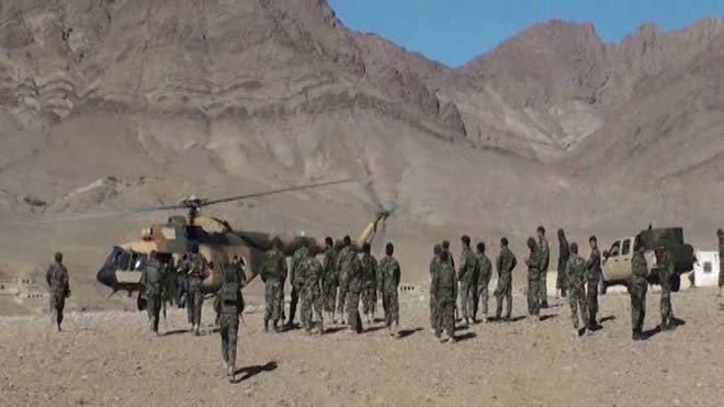هفده سرباز ارتش در نتیجه سقوط یک چرخبال در ولایت زابل شهید شدند