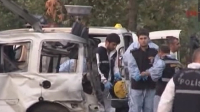 کشته شدن چهار مامور پلیس ترکیه در انفجار یک بمب کنار جاده ‌ای