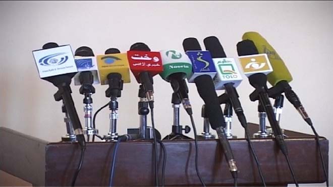 حکومت به برخورد دوگانه در برابر رسانه ها پایان دهد
