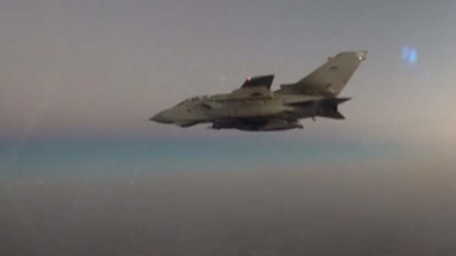 آغا حملات هوایی ارتش سوریه علیه مواضع داعش در شهر حلب