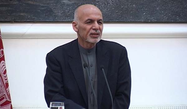 اشرف غنی: گفتگوهای صلح با طالبان تا چند روز دیگر آغاز می شود