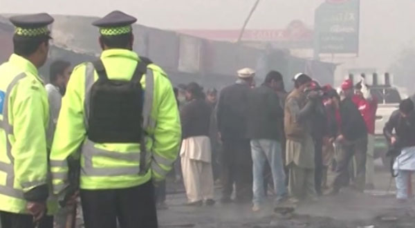 انفجار مرگبار در پشاور پاکستان یازده کشته و هفده زخمی بر جا گذاشته است