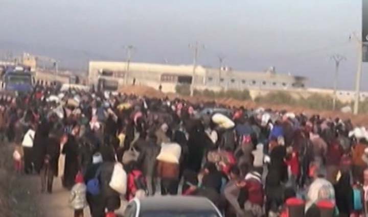 بیست هزار سوری به دلیل تشدید نبرد در شهر حلب به مرز ترکیه فرار کردند