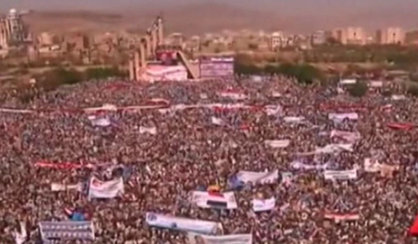 ده ها هزار تن در یمین علیه مداخله نظامی عربستان در این کشور تظاهرات کردند
