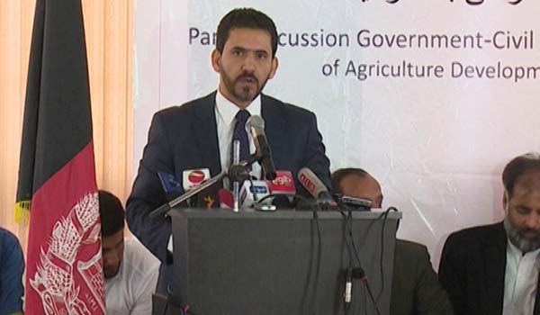 وزیر زراعت: در یک دهه گذشته انکشاف زراعتی در کشور نا متوازن بوده است