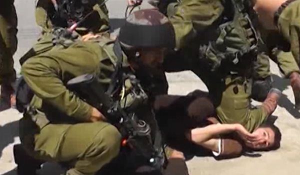 نظامیان رژیم اسرائیل از اول ماه رمضان تاکنون ۳۳۰ فلسطینی را بازداشت کرده اند