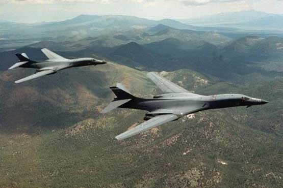 دو هواپیمای بمب افگن اتمی آمریکا بر فراز کره جنوبی به پرواز درآمد