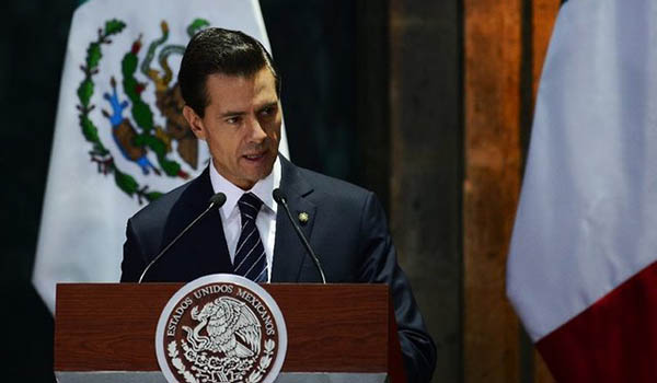 رییس جمهور مکسیکو ساخت دیوار در طول مرزش با آمریکا را محکوم کرد