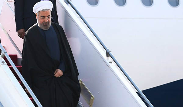حسن روحانی رییس جمهور ایران طی یک سفر رسمی به عمان رفت
