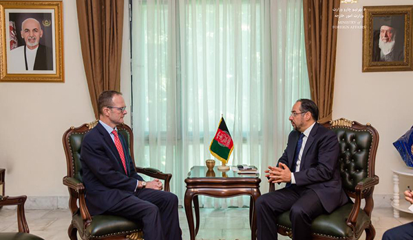 صلاح الدین ربانی وزیر امور خارجه کشور با سفیر بریتانیا در کابل دیدار و گفتگو کرد