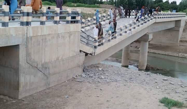 هراس افگنان یک پل را در ولسوالی چهاربولک ولایت بلخ منفجر کردند
