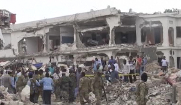 شمار قربانیان انفجار روز شنبه در سومالیا به سه صد تن رسیده است