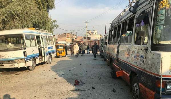 در یک حمله انتحاری در شهر جلال آباد مرکز ولایت ننگرهار ۶ تن به شهادت رسیدند