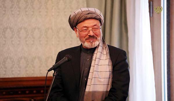 خلیلی: شورای عالی صلح آماده است تا برای طالبان در کابل دفتر سیاسی ایجاد کند