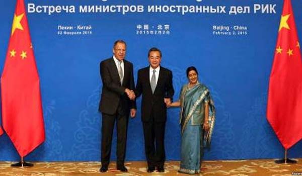 هند، روسیه و چین برای تامین صلح و امنیت در افغانستان همکاری می کنند