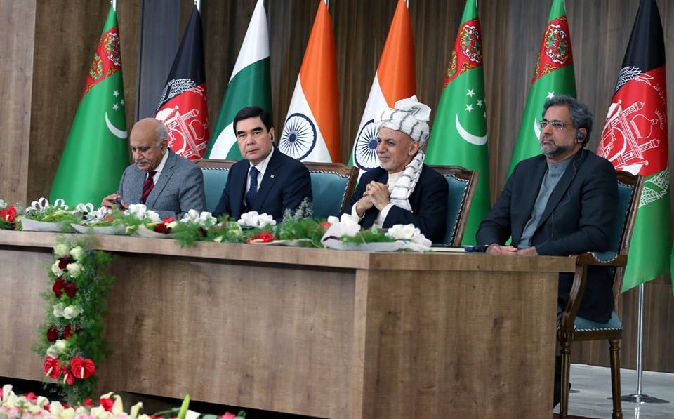 اشرف غنی: افغانستان از هیچ اقدامی برای عملی شدن پروژه تاپی دریغ نمی کند