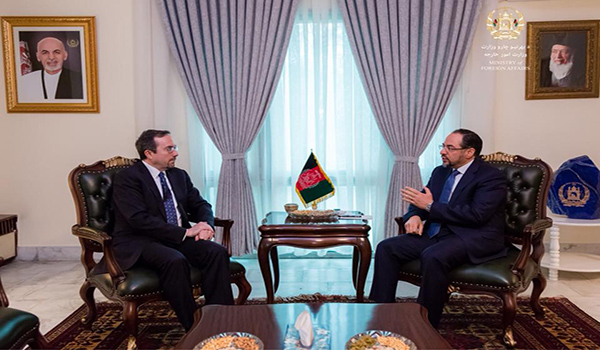 صلاح الدین ربانی وزیر امور خارجه کشور با سفیر آمریکا مقیم کابل دیدار و گفتگو کرد