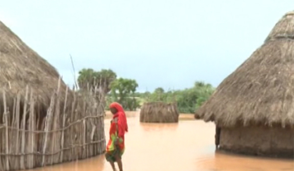 شکسته شدن سدی در نزدیکی شهر ناکورو در کنیا ۲۱ کشته برجای گذاشته است