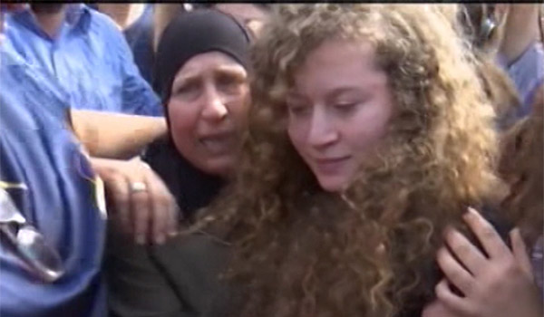 دختر نوجوان فلسطینی که به صورت یک سرباز اسراییلی سیلی زده بود آزاد شد