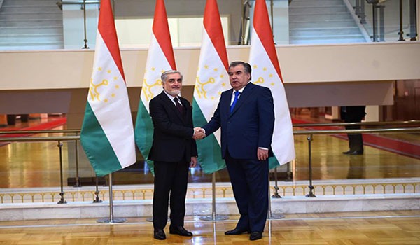 دیدار رییس اجرایی حکومت با رییس جمهور تاجیکستان در حاشیه نشست شانگهای