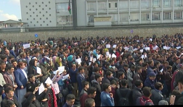 معترضان در کابل: حکومت فریبکاری می کند