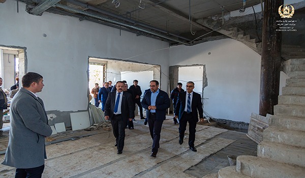 دیدار وزیر امور خارجه از مجتمع در حال ساخت سفارت جدید کشور در تاشکند