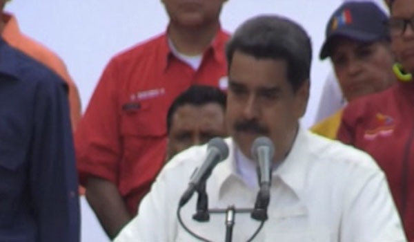 قدردانی نیکلاس مادور رییس جمهور ونزویلا از ارتش این کشور