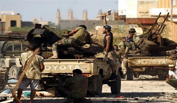 نگرانی جامعه جهانی از پیشروی نیروهای نظامی جنرال حتفر در لیبیا