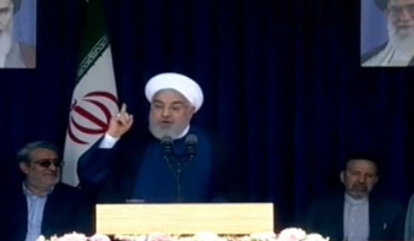 تاکید رییس جمهور ایران بر ایستادگی در برابر تحریم های آمریکا