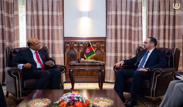 صلاح الدین ربانی وزیر امور خارجه با وینی کمار سفیر جمهوری هند در کابل دیدار کرد