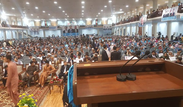 صدها جوان در کابل از دسته انتخاباتی ثبات و همگرایی اعلام حمایت کردند