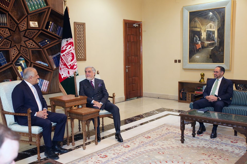 تاکید نماینده ویژه آمریکا برای صلح افغانستان بر تامین شفافیت در روند انتخابات