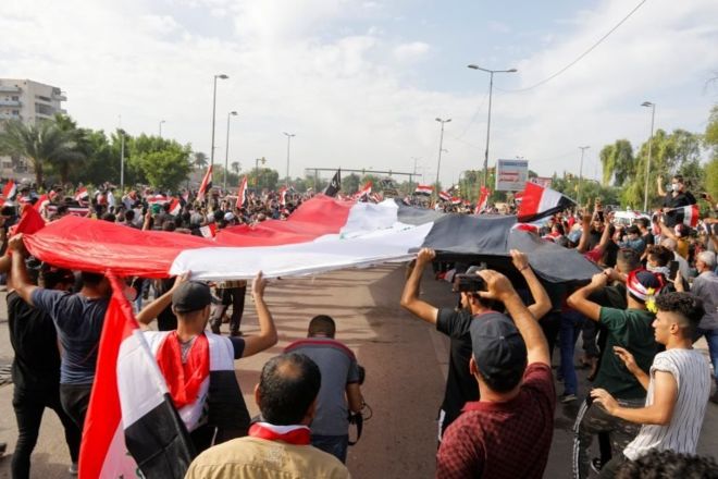 اعتراض کنندگان در جنوب عراق مانع ورود لاری‌ ها به بندر ام قصر بصره شدند