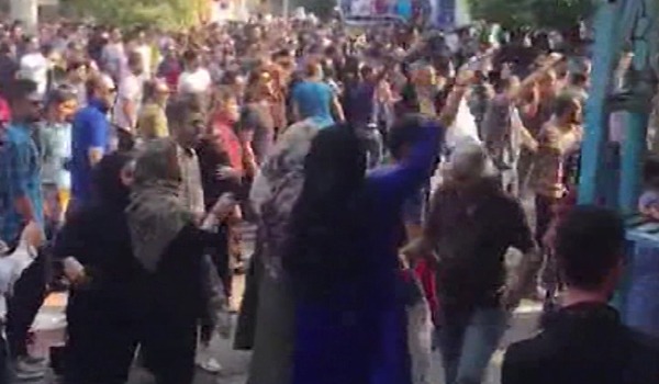 عفو بین ‌الملل: دست کم ۳۰۴ تن در اعتراض‌ های اخیر ایران کشته شده اند
