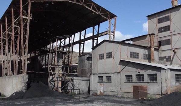 تلاش حکومت برای فعال سازی دوباره کارخانه تولید سمنت جبل السراج