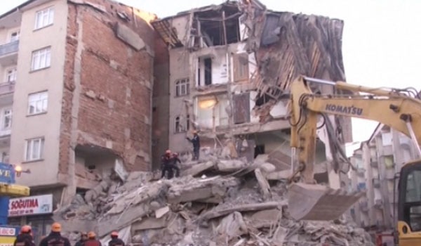 آمار قربانیان زلزله در ترکیه به بیست و یک تن افزایش یافت