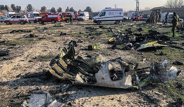 سقوط هواپیمای مسافربری در تهران؛ تمامی سرنشینان جان باختند