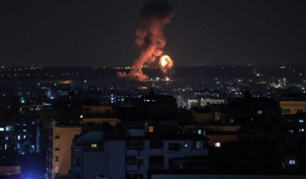 حمله جنگنده های رژیم اسراییل بر مواضع جنبش اسلامی حماس در نوار غزه