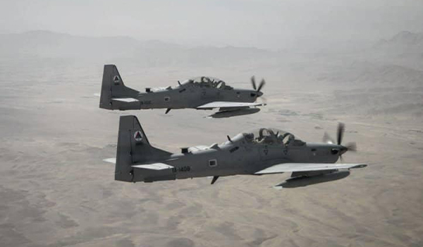 انجام ضربات هوایی بر مواضع طالبان در کندهار