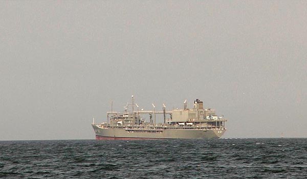 غرق‌شدن یک کشتی بزرگ نیروی دریایی ایران در بندر جاسک
