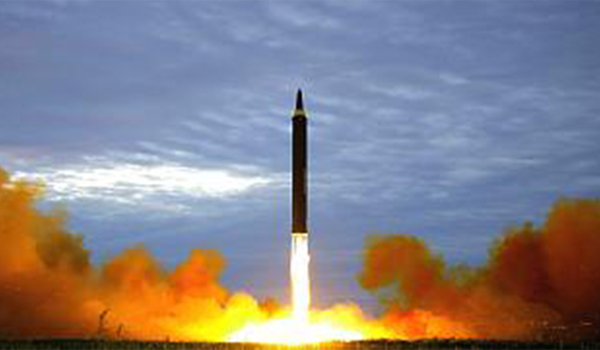 پرتاب یک موشک به آب‌های ساحل شرقی کره شمالی