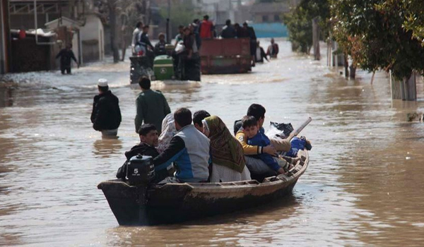 جان باختن ۱۰ تن در اثر سرازیر شدن سیلاب در ایران