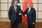 تاکید وزیران خارجه‌ی چین و پاکستان در مورد حل مسایل افغانستان و جهان