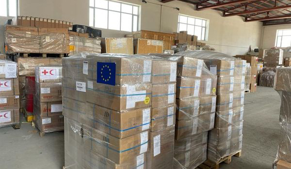 اتحادیه‌ی اروپا: ۳۴تُن تجهیزات و لوازم طبی کمکی را به افغانستان فرستادیم