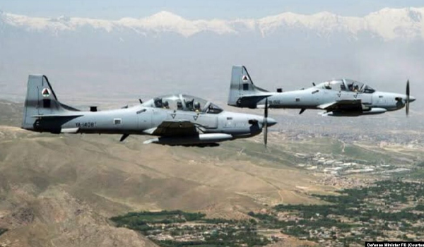 سفیر امریکا در تاجیکستان: واشنگتن طیاره‌های دولت پیشین افغانستان را به امارت اسلامی تحویل نخواهد داد