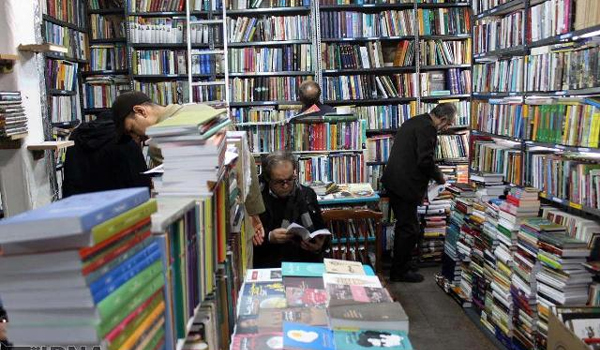 نگرانی کتاب فروشان از وضعیت بد کسب‌وکار شان