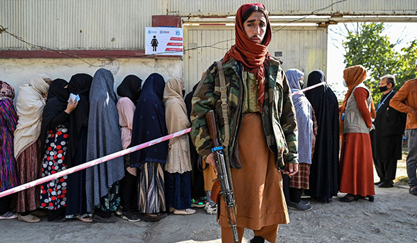 بنیت: محدودیت های وضع‌شده علیه زنان در افغانستان تمام جمعیت افغانستان را متاثر می‌کند