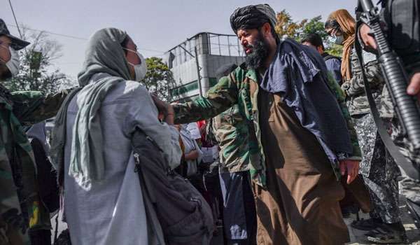 ادامۀ نگرانی‌ها از نقض حقوق‌بشر در افغانستان