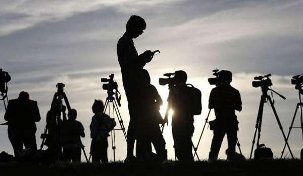 نگرانی نهادهای حامی رسانه‌ها از وضعیت کنونی رسانه‌ها و خبرنگاران افغانستان