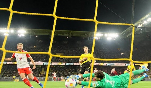 به پایان رسیدن اولین نبرد دو قدرت سنتی فوتبال آلمان با برتری بایرن مونیخ